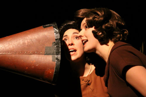 Coup d'envoi | Les New Cackle Sisters