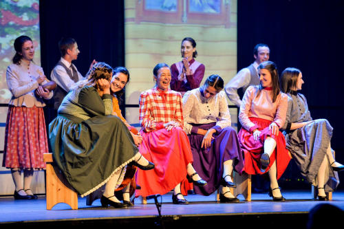 Ensemble folklorique de la Rivière-Rouge (adultes)