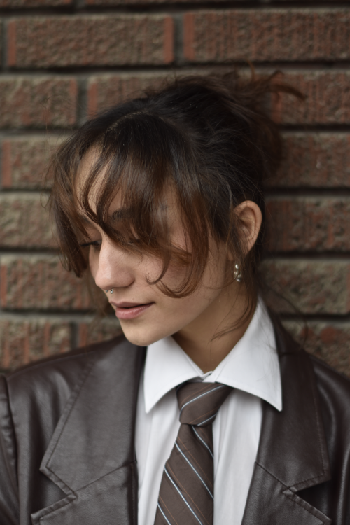 Inès