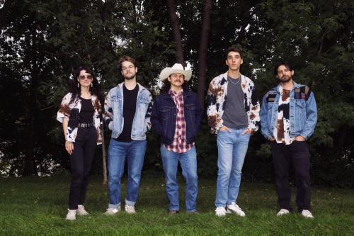 Mitchell Makoons & the Full Herd