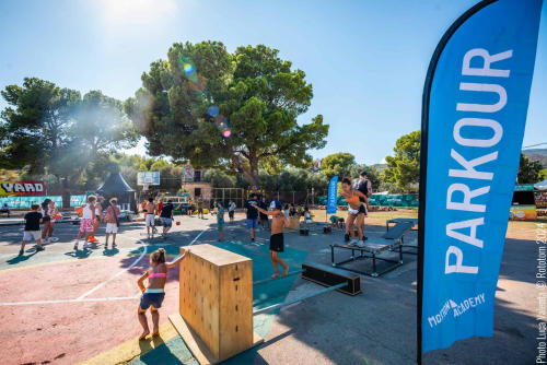 Parkour Zone — R-Evolution School