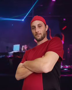 DJ TR4XX