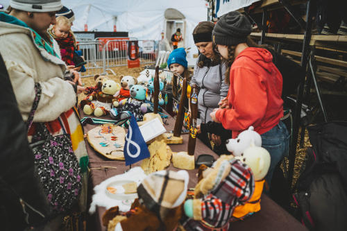 Louis-Riel Day Market