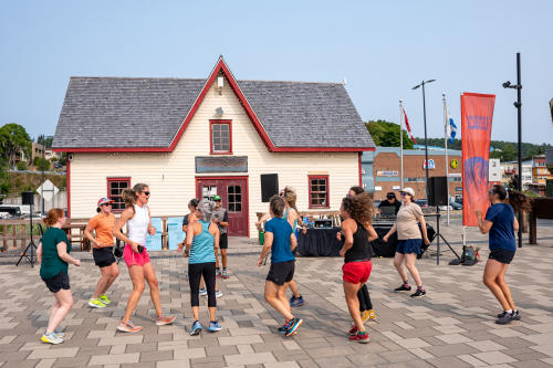 Cardio musical avec Isabelle Provencher et Mr Nokturn