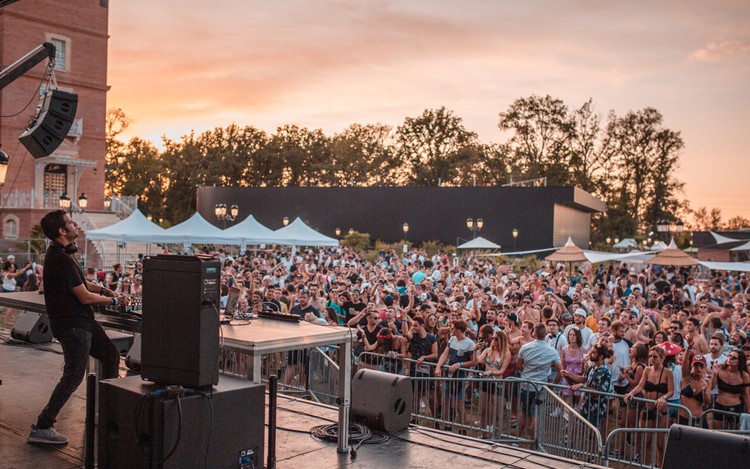 FABULOUS FESTIVAL 2025