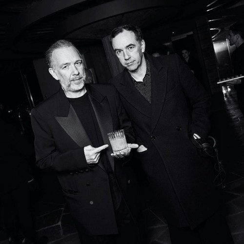 2ManyDJs