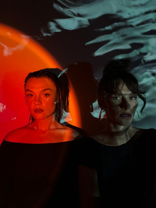 Esaïa & Madame Ipsum