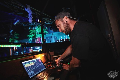 Insane Teknology