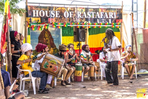 NURTURING THE FUTURE - El recorrido de las mujeres Rastafari hacia el empoderamiento económico