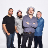 Eladio y los seres queridos